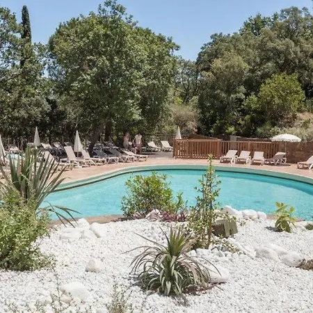 Les Restanques plein centre vue mer et piscine Grimaud Extérieur photo