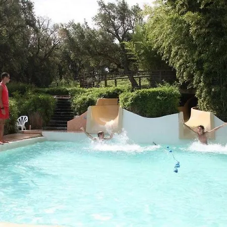 Les Restanques plein centre vue mer et piscine Grimaud Extérieur photo